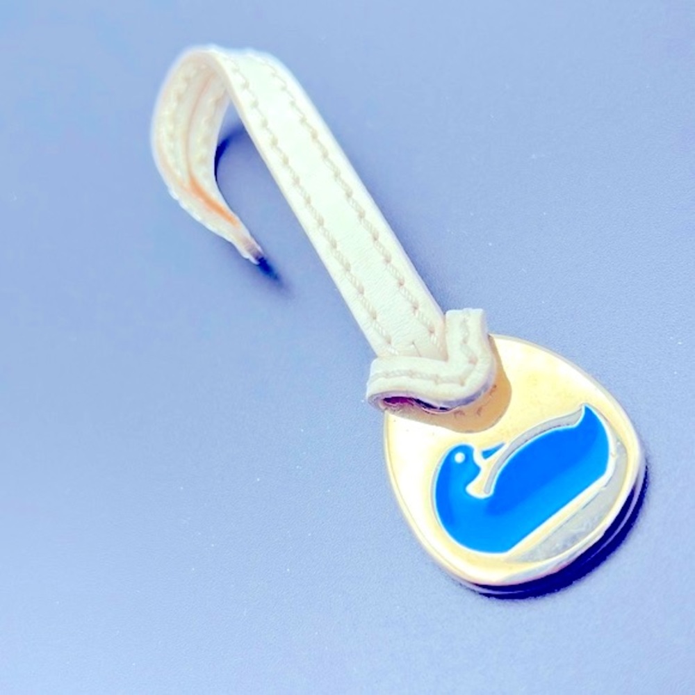 🦆 DOONEY & BOURKE BLUE SILVER DUCK CHARM FOB PURSE WHITE LEATHER